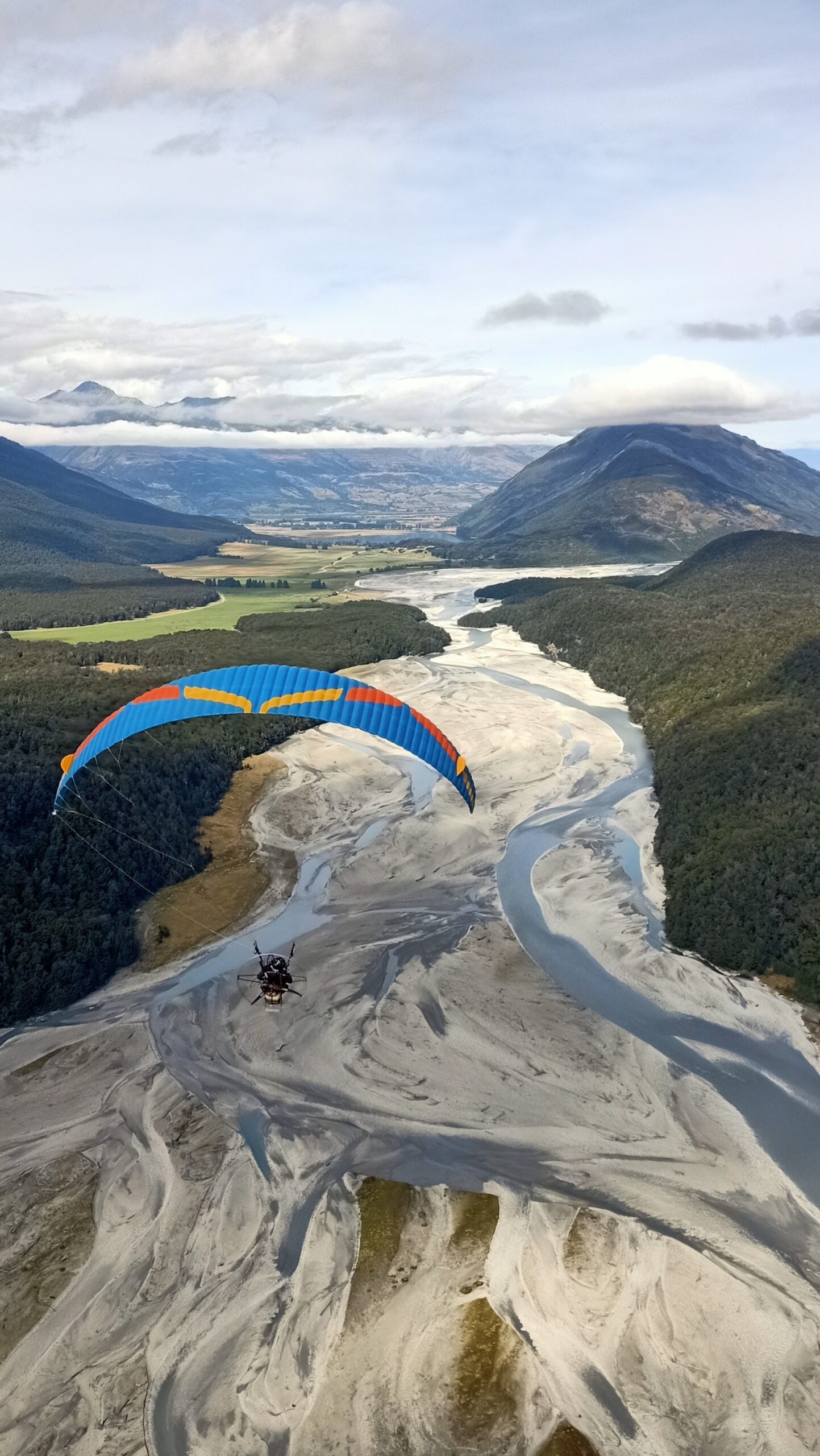 Paramotor-flying-over-Dart-River-Glenorchy-New-Zealand